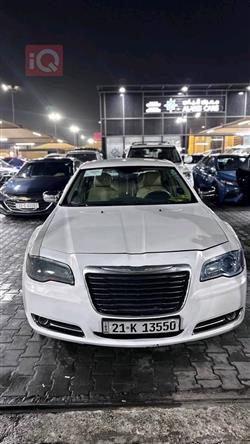 کرایسلەر 300